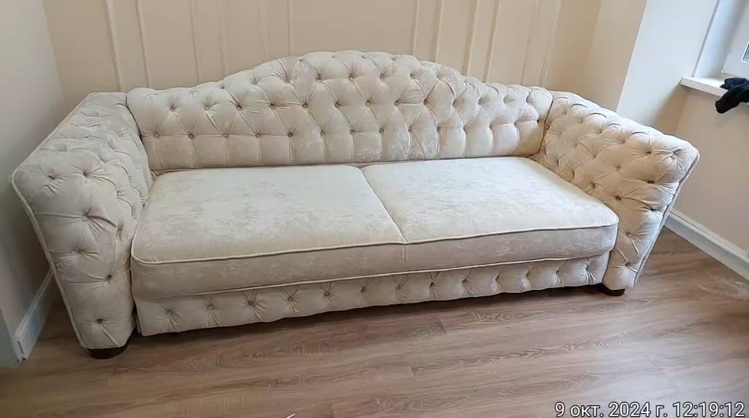 Обивка дивана. Комсомольская